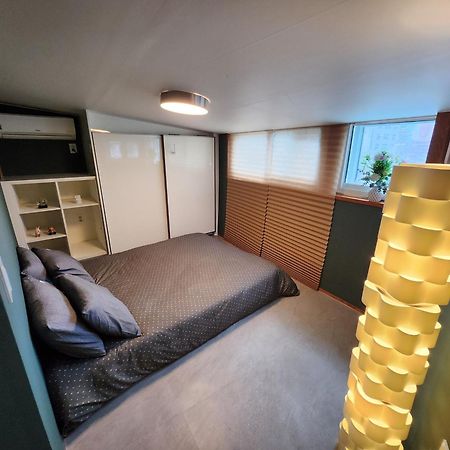 Olive Hostel W Сеул Екстер'єр фото