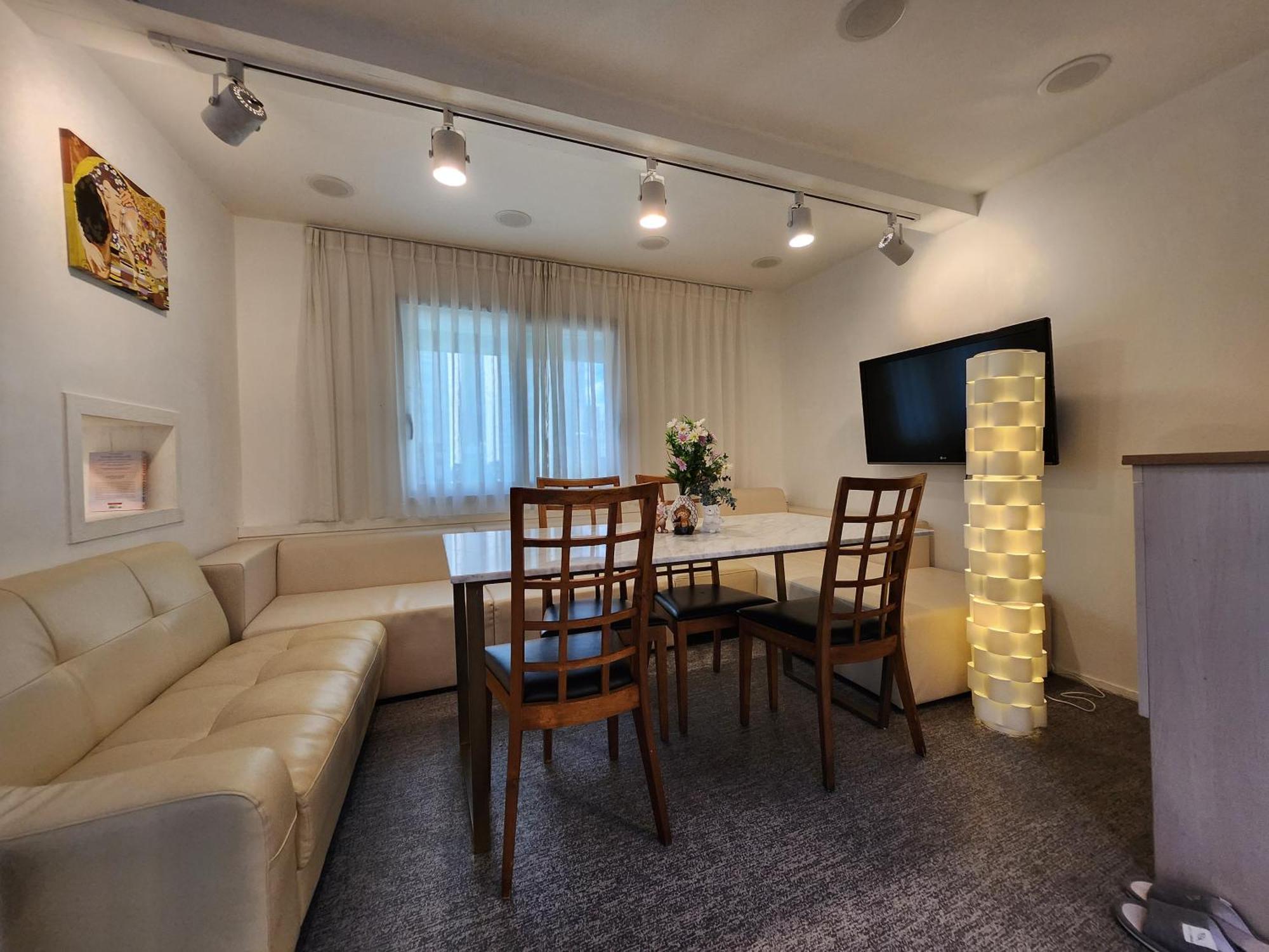 Olive Hostel W Сеул Екстер'єр фото
